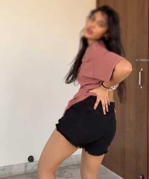 Paid meetups with fun-loving and bold call girls in Naigaon